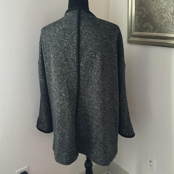 Banana Republic Sz L heather gray open cardigan black trim cascade front Sz L - Picture 4 of 9